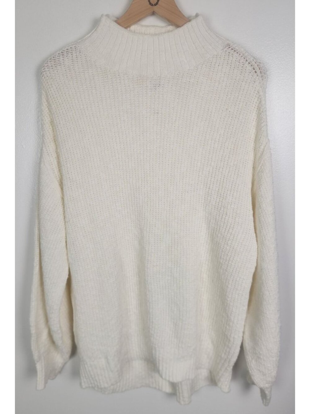 Aerie Women's Sz. L White Oversized Comfy Sweater NWT